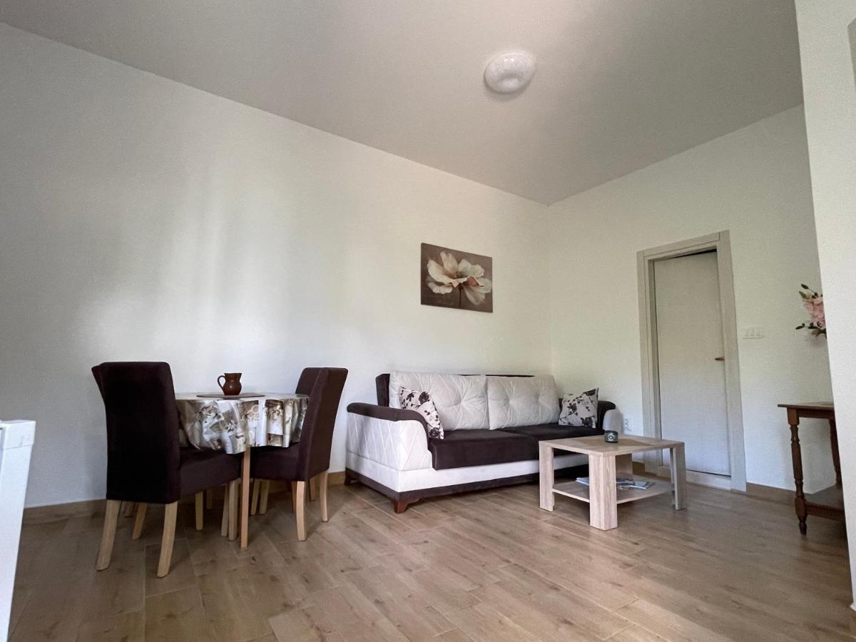 Apartment Jovana Херцег-Новий Екстер'єр фото